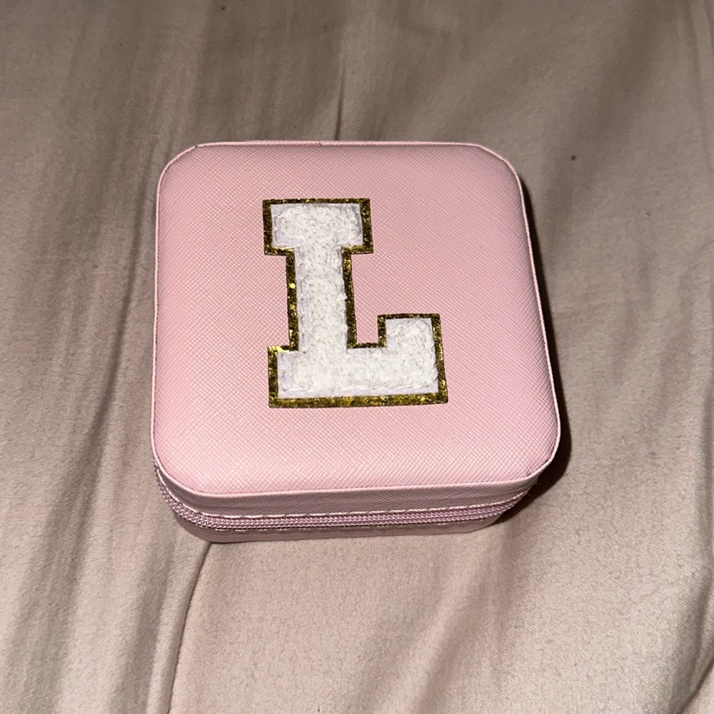 Mini jewelry box